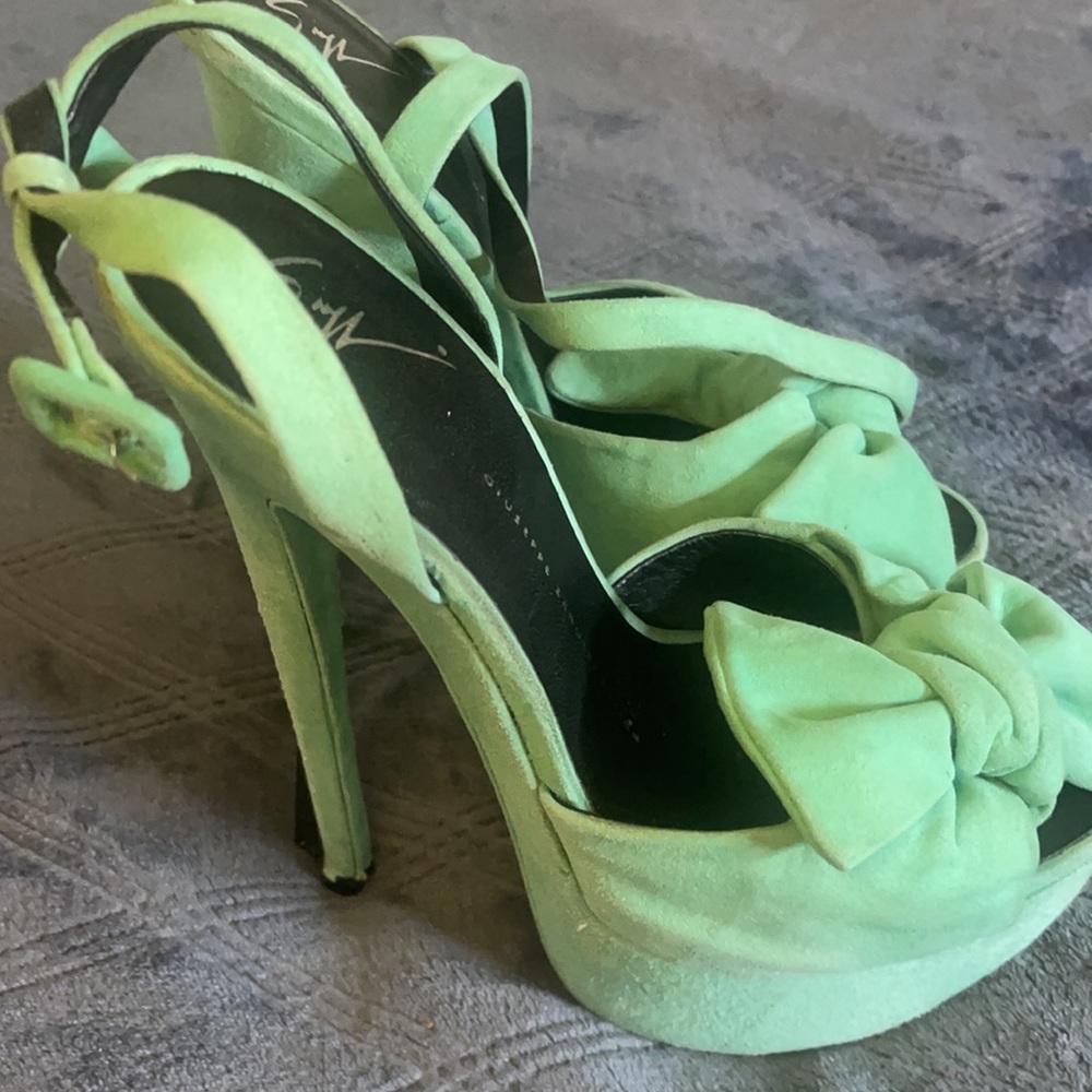 Giuseppe Zanotti “ Denny Bow” Mint Green Platform Sandal Size 39  ‼️PRICE FIRM‼️ - Picture 3 of 16